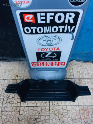 TOYOTA HİLUX ARKA TAMPON ORTA PLASTİĞİ ORJ* ÇIKMA YEDEK P.