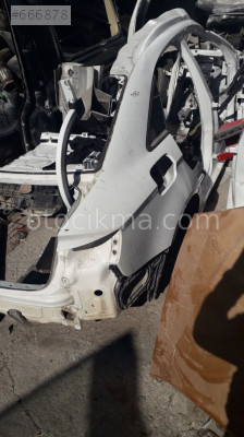 AUDİ A3 SEDAN ARKA ÇAMURLUK VE TÜM ORJINAL ÇIKMA PARÇALAR