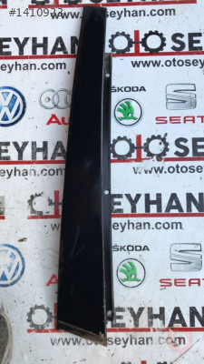 bmw 5.20 E34 sağ ön kapı dış direk kaplaması