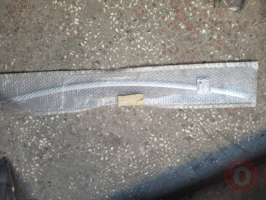 Opel Astra j sol ön kapı üst nikelajı 13264870