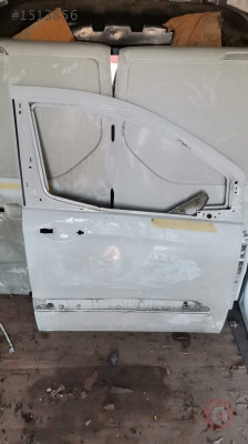 FORD COURİER SAĞ ÖN KAPI BEYAZ ÇIKMA ORİJİNAL