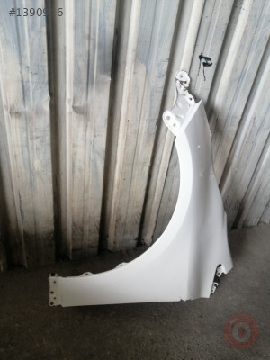 2019-2021 MODEL COROLLA SOL ÖN ÇAMURLUK