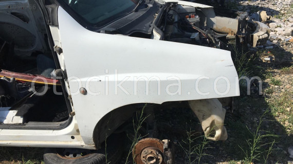 fıat doblo  2007 07 arası sag camurluk far kendılıgınden cıt