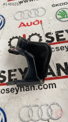 8P4827686 audi a3 sportback 2008 bagaj menteşe kaplaması sağ