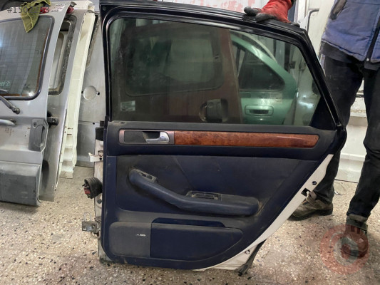 AUDİ A6 SAĞ ARKA KAPI DIŞ AÇMA KOLU 1999-2005 MODEL ORJİNAL