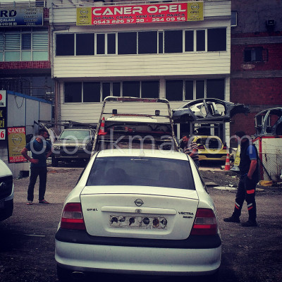 Vectra B komple arka