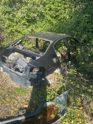 PEUGEOT 407 SAG SOL ARKA CAMURLUK GUCMANLAR OTO