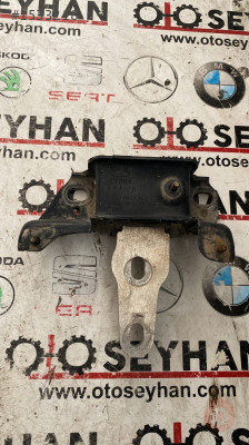 8V51-7M121-AE ford fiesta 2008 üzeri şanzıman üst kulağı