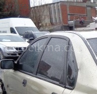 2001 model volvo s40 çıkma sol takım kapı camı.