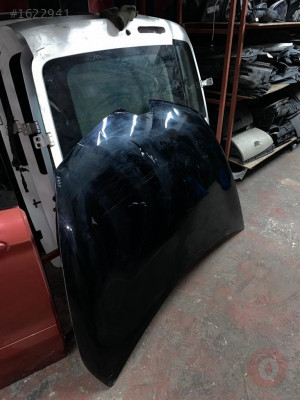 RENAULT CLİO 4 SİYAH ON KAPUT GÜL OTOMOTIV YEDEK PARÇA