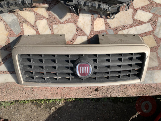 FİAT DOBLO ÇIKMA ORJİNAL ÖN PANJUR SAFELİNE