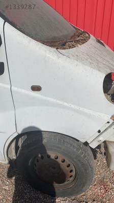 Reno  trafik sağ çamurluk