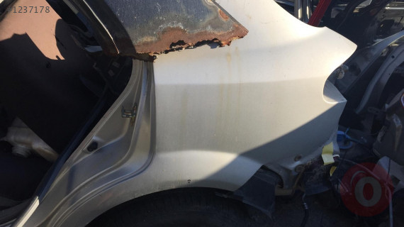 chevrolet lacetti çıkma sol arka çamurluk.