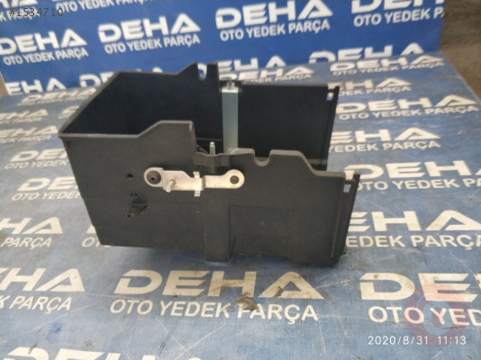 Ford focus 3 çıkma orjinal hatasız akü alt plastiği