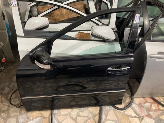 Mercedes C200 W203 Sol Ön Kapı Camı Hatasız Orjinal Çıkma