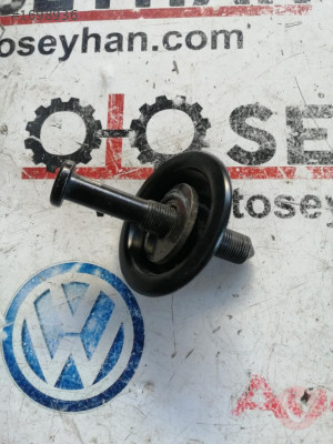 Volkswagen passat B5 arka koltuk yan döşemesi vida saplaması