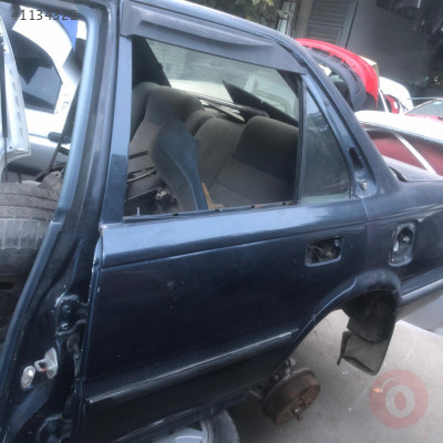 Toyota corolla arka sol kelebek camı orjinal 1988 - 1992