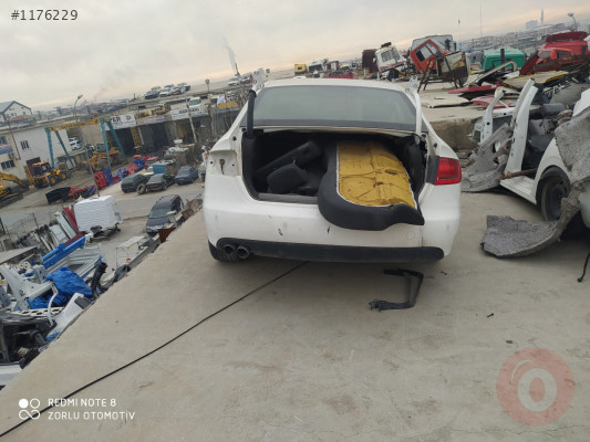 Audi A4 çıkma sağ arka stop orjinal hatasız