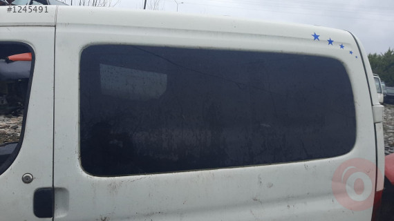 peugeot partner 1.9 d çıkma sol arka cam