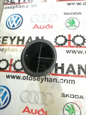1944605 BMW 5 e34 1990 göğüs sol üst havalandırma kanalı