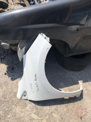 Renault Clio 4 Sağ Ön Çamurluk Beyaz Hatasız Orjinal Çıkma
