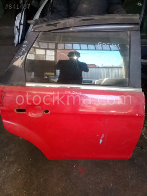 FORD FOCUS SAĞ ARKA KAPI GÜÇMANLAR OTO