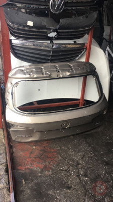 Fiat Egea bagaj kapağı