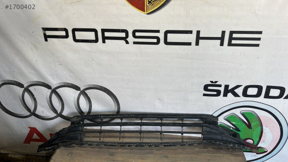 VOLKSWAGEN PASSAT B8 ÖN TAMPON ORTA IZGARA 3g0853677 ORJİNAL