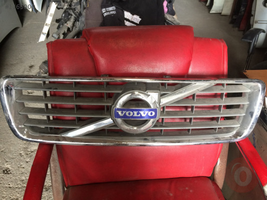 Volvo S80 çıkma ön panjur