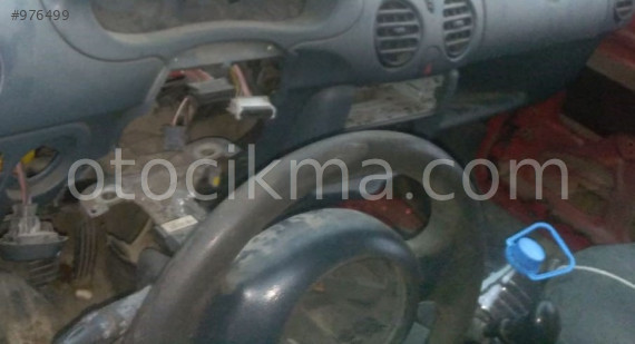 1998 model renault kangoo 1.9 çıkma direksiyon gövde