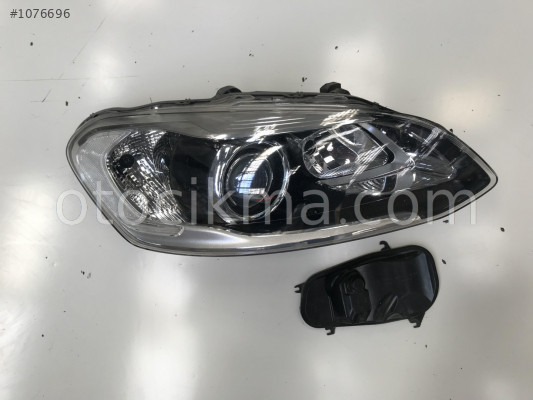 VOLVO XC60 SAĞ FAR  VE TÜM ÇIKMA ORJİNAL PARÇALAR