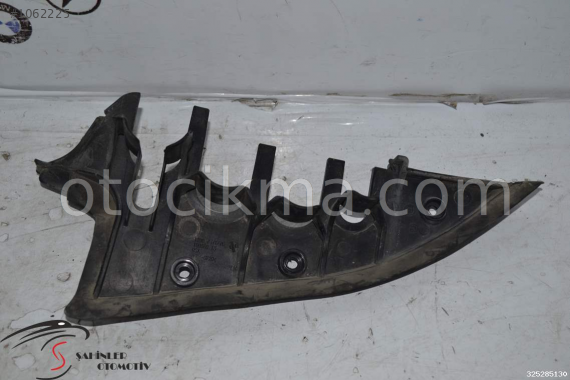 BMW X6 E71 ALT SIZDIRMAZLIK BÖLME PANELİ