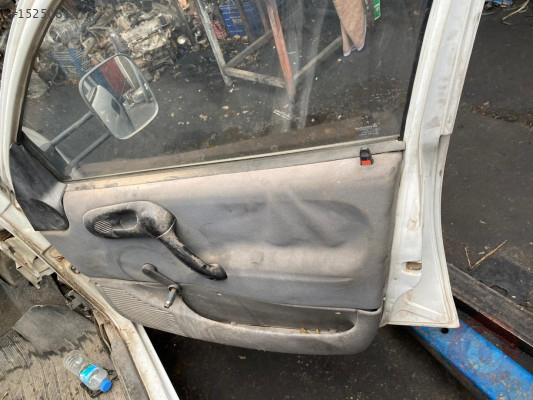 OPEL COMBO SAĞ KAPI DÖŞEMESİ ÇIKMA