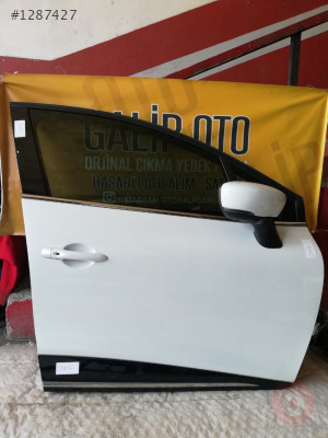 Renault Clio Sağ Ön Kapı Hatasız Orjinal Çıkma
