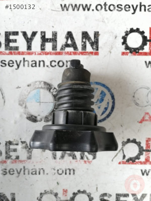 Vw golf 5 bağaj stepne vidası sabitleyici