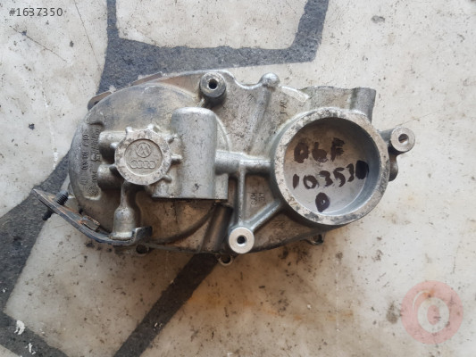 AUDİ A3 EKSANTRİK MİLİ KAPAĞI  06F103530D