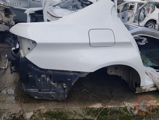 Bmw 520 F10 Sağ Arka Çamurluk Hatasız Orjinal Çıkma