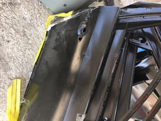 Renault Fluance Sağ Ön Kapı