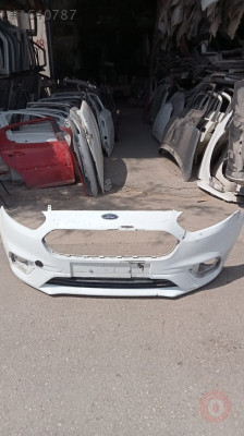 Ford Coruier çıkma ön tampon