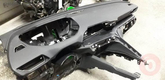 PEJO  3008  GTİ  ÖN  GÖĞÜS  LİDER PEUGEOT