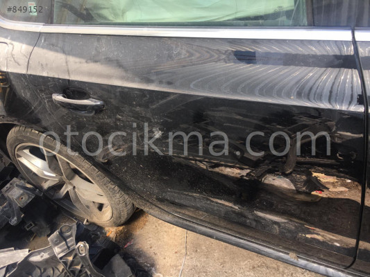 AUDİ A5 SAĞ ARKA KAPI VE TÜM ÇIKMA YEDEK PARÇALAR