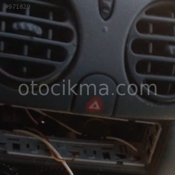 2003 model renault kangoo 1.9 çıkma dörtlü düğme flaşör