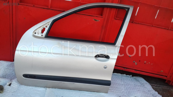 RENALUT MEGANE 1 1998 MODEL  ÖN SOL KAPI DOLU