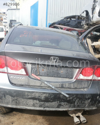 2011 HONDA CİVİC KOMPLE ORİJİNAL BAGAJ CAMI.