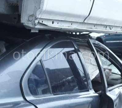 2001 VOLVO S80 ORİJİNAL SAĞ ARKA KAPI CAMI.