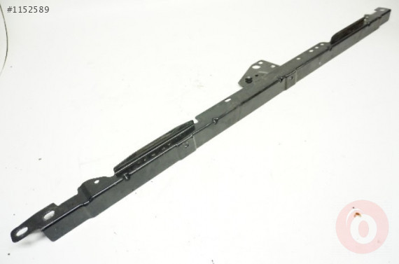 AUDİ A4 A5 SİLECEK TABLA TAKVİYE SACI 8K0805629B