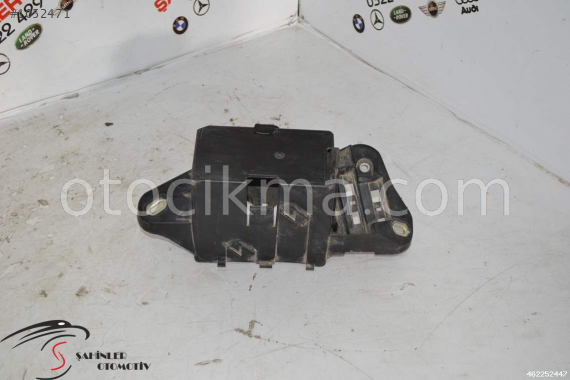 MERCEDES B SERİSİ A246 W246 AKÜ YUVASI