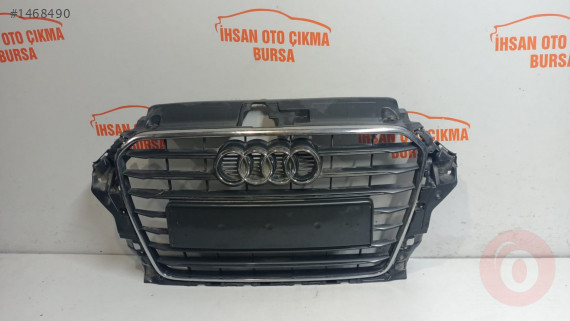 Audi a3 hb ön panjur orijinal Çıkma nikelajlı arma 8V5853651