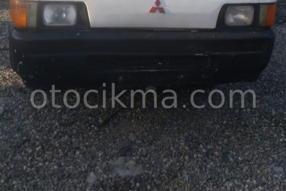1996 model mitsubishi l300 çıkma ön tampon