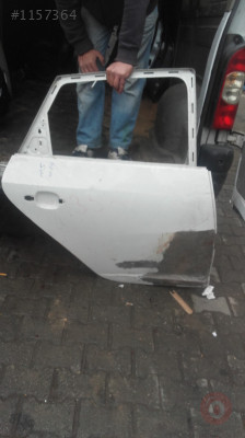 ibiza sag arka kapı